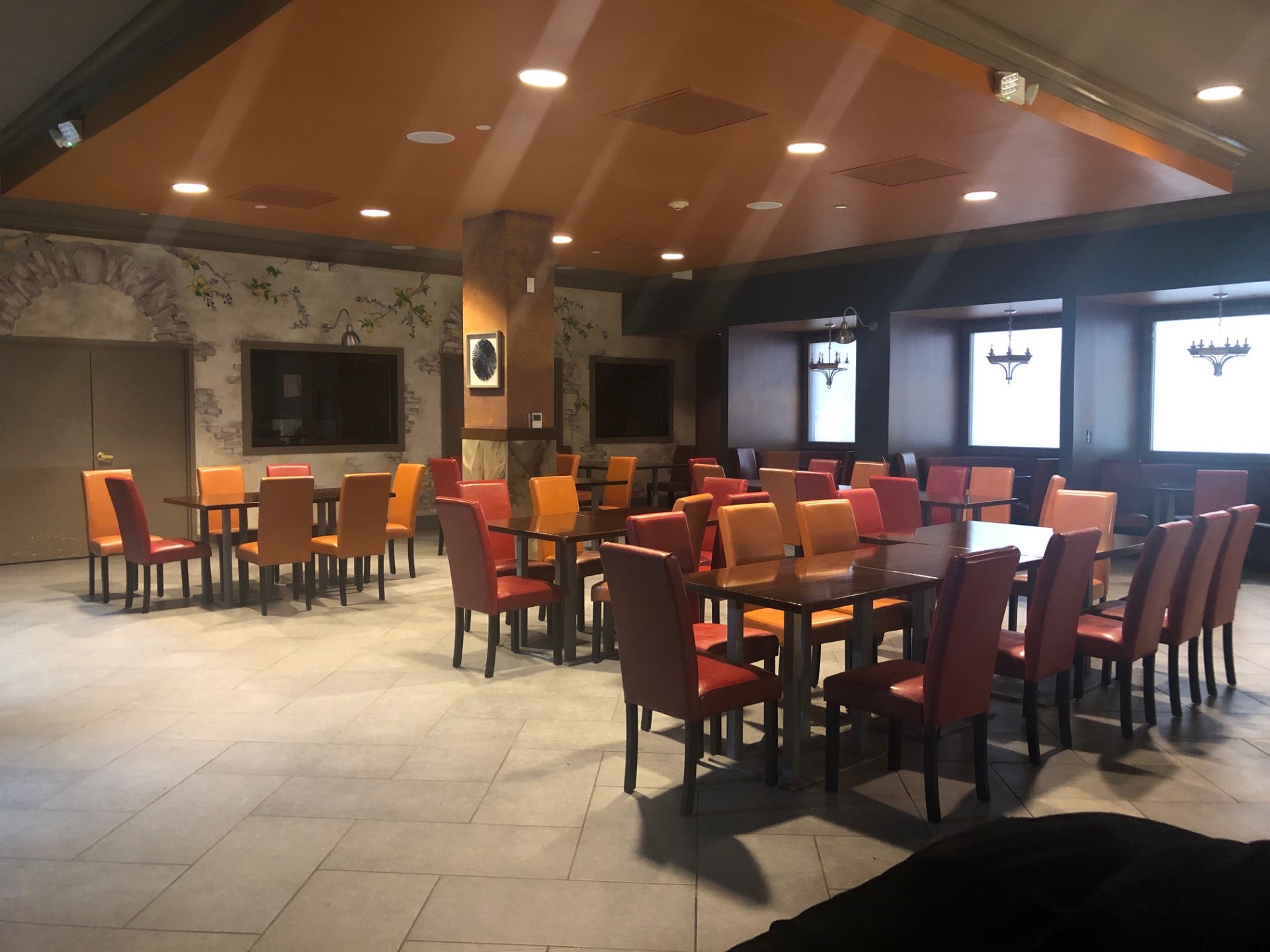 Elegant hotel dining room